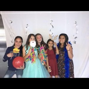 Meet your Posher, Ximena